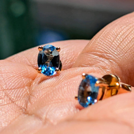The Clarity Studs – 18K Gold with Blue Topaz
