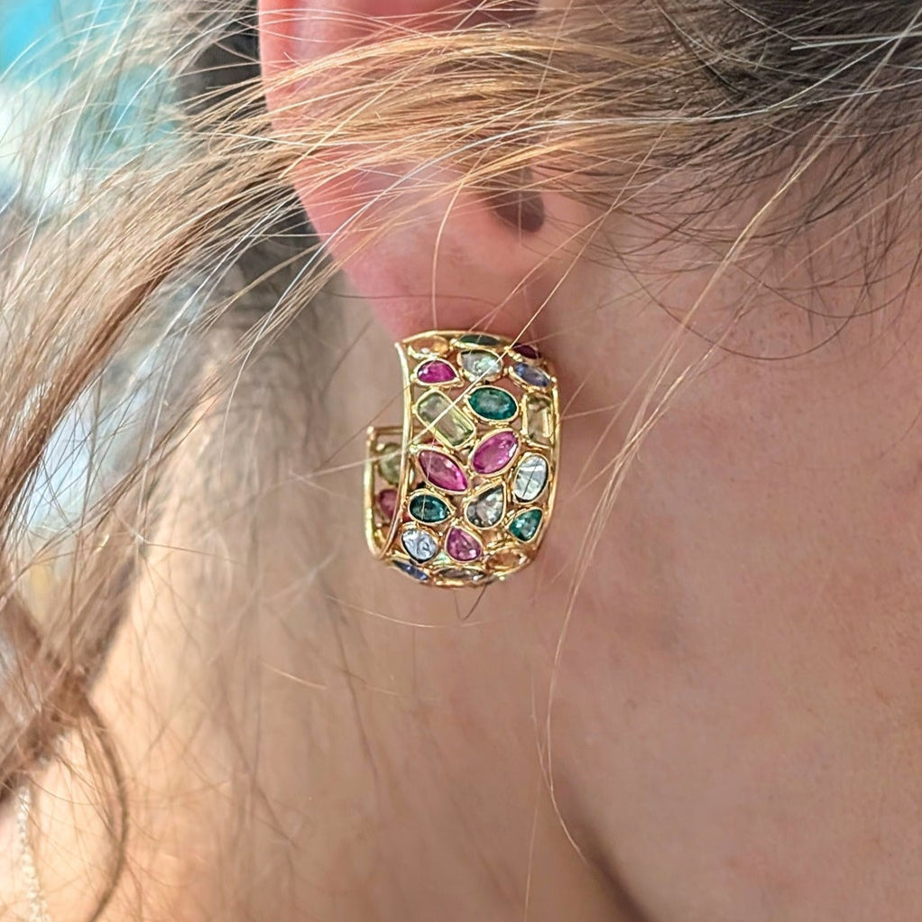 The Mosaic Light – 18K Gold with Multicoloured Sapphires