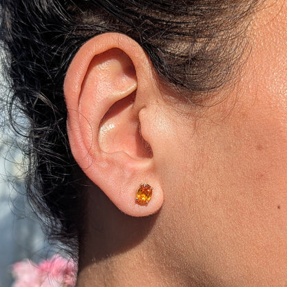 Sunlit Sparks – 18K Gold & Orange Sapphire Earrings