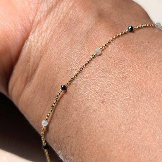 The Élan Bracelet – 18K Gold with Black & White Diamonds