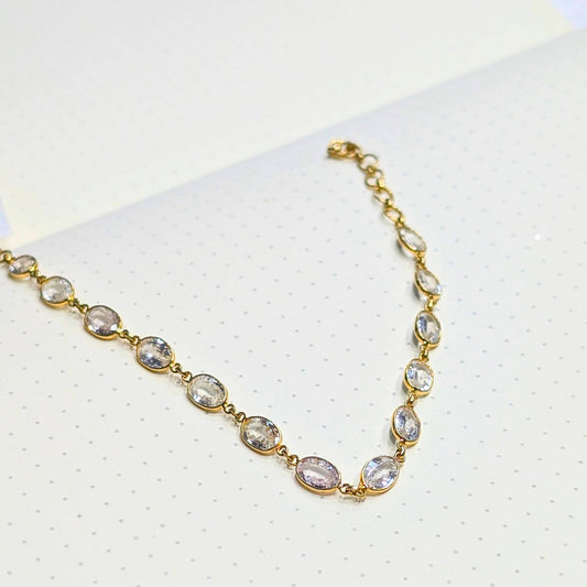 White Radiance – 14K White Sapphire Bracelet