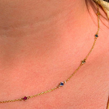 The Sapphire Strand – 18K Gold Necklace with Multicoloured Sapphires