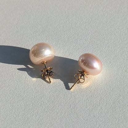 The Blushlight Studs – 18K Gold with Pink Pearls
