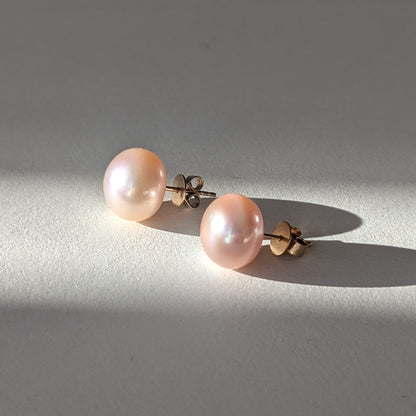 The Blushlight Studs – 18K Gold with Pink Pearls