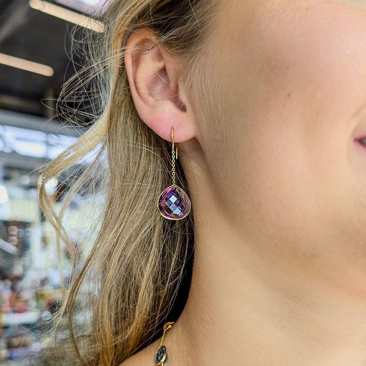 Violet Drop – 18K Amethyst Chain Earrings