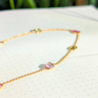 Pastel Geometry – 18K Multi Sapphire Necklace