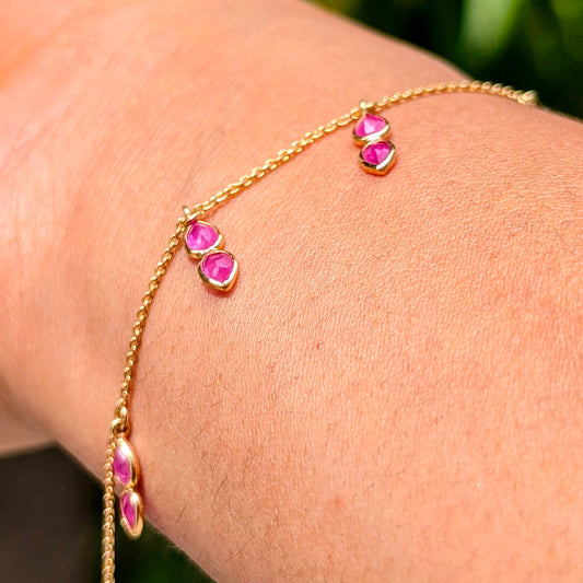 The Crimson Dance – 18K Gold Ruby Bracelet