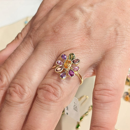 The Bloom Ring – 18K Gold with Multicoloured Sapphires